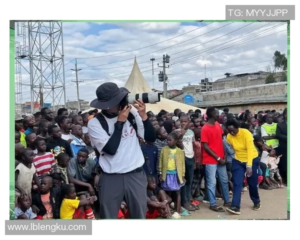 中国足球明星在海外捐款助力慈善事业的感人故事与影响