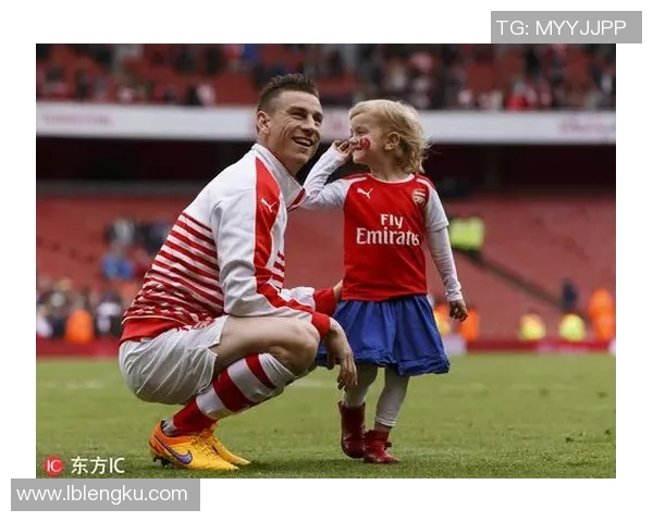 足球明星中那些性格朴实无华的真实人物与他们的感人故事